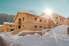 Een foto van de buitenkant van Chalet-Resort Montafon