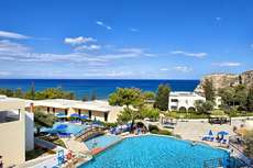 Ein Foto vom Pool im Porto Angeli Beach Resort