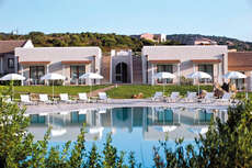 Ein Foto vom Pool im Resort Grande Baia