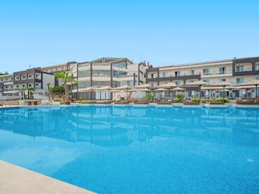 Hotel Blue Dream Palace