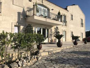 Cave del Sole Resort & Beauty