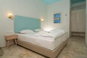 Aris Hotel