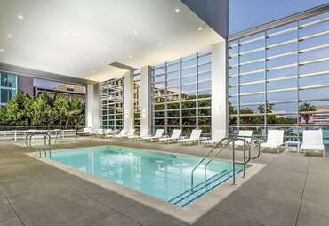 Hampton Inn & Suites Santa Monica