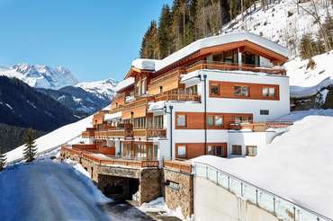 Alpine Estate