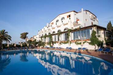 Arathena Rocks Hotel