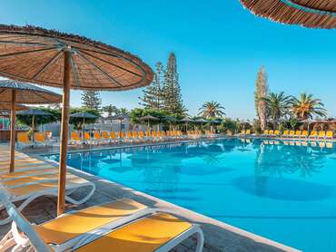 Akti Coast Club