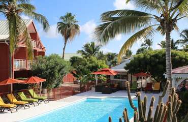 Palm Court Residence Hotel