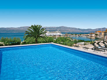 Hotel Osam
