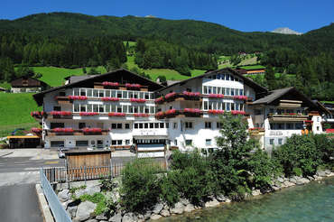 Hotel Adler