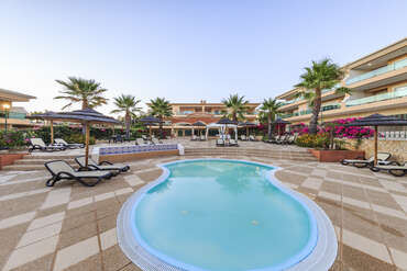 Lakeside Country Club