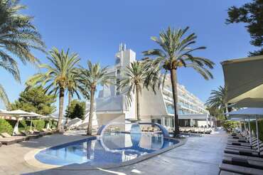 Aparthotel Playa de Muro Suites