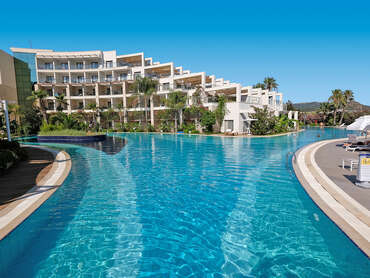 Paloma Pasha Resort