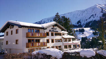 Hotel Bellevue Riezlern