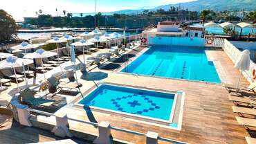 Kosta Palace City Hotel