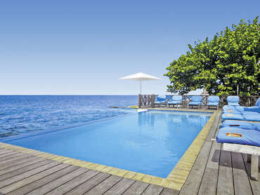 Scuba Lodge Boutique Hotel & Ocean Suites