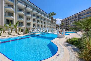 Ramada Hotel & Suites by Wyndham Kusadasi