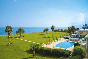 Natura Beach Hotel & Villas