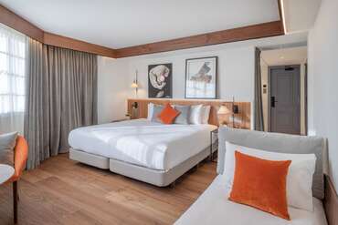 The Level at the Melia White House