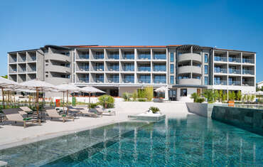 Molum Hotel & Residences