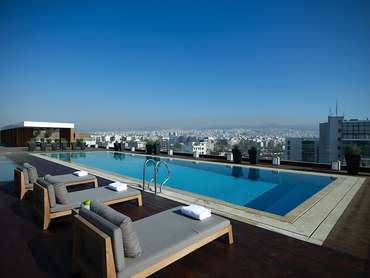 The Met Hotel