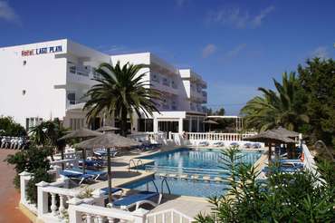 Lago Playa Resort