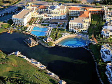 Domes Lake Resort