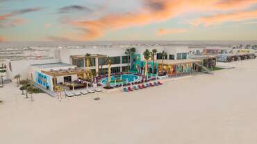 Fuwairit Kite Beach Tapestry Collection by Hilton