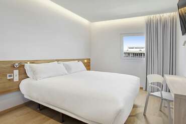 B&B Hotel Porto Expo Aeroporto