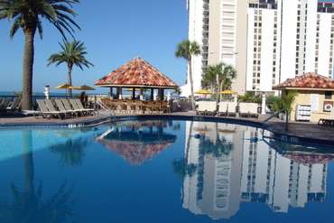 Holiday Inn & Suites Clearwater Beach