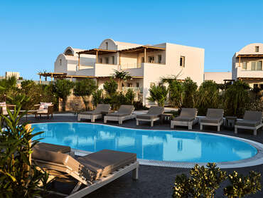 Sea Breeze Luxury Resort