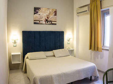 Hotel Tysandros