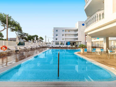 Hotel Triton Beach