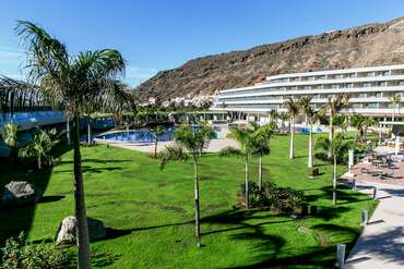 Radisson Blu Resort & Spa Mogan