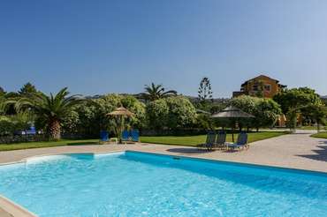 Sandy Beach Villas & Appartementen