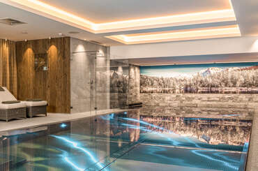 AlpenParks Hotel & Appartement Taxacher Kirchberg