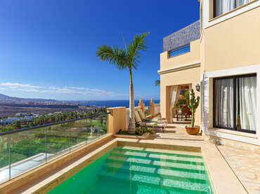 Royal Garden Villas & Spa