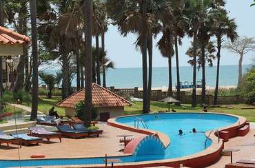 Lemon Creek Hotel Resort