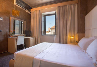 Aion Luxury Hotel