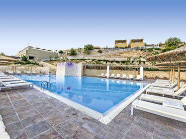 RG Village Crete
