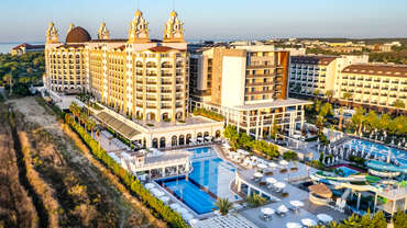 J'adore Deluxe Hotel & Spa
