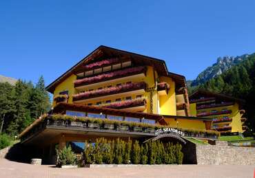 Hotel Shandranj
