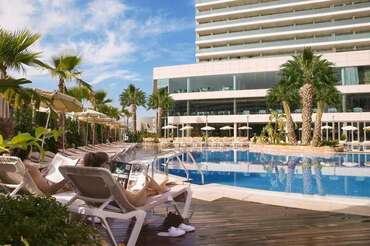 AR Diamante Beach