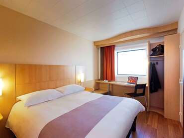 Ibis Paris La Defense Esplanade