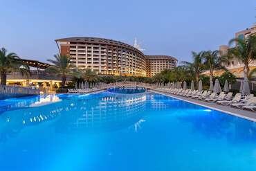 Royal Seginus Hotel
