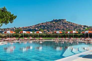 Delfinia Hotel & Bungalows