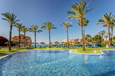 Holiday World Riwo Hotel