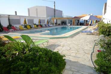 Haris Beach Appartementen