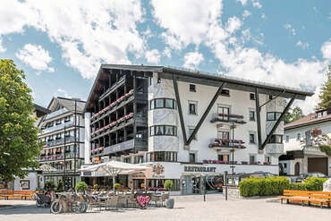Alpenhotel Fall in Love
