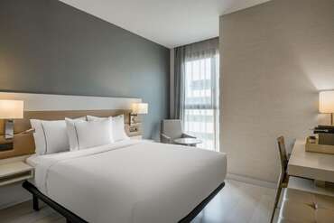 SH Colon Valencia Hotel