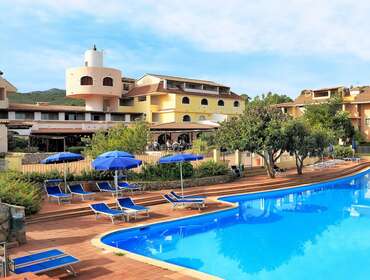 Colonna Beach Hotel & Residence